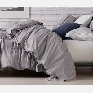 New! DKNY Duvet Cover Gray